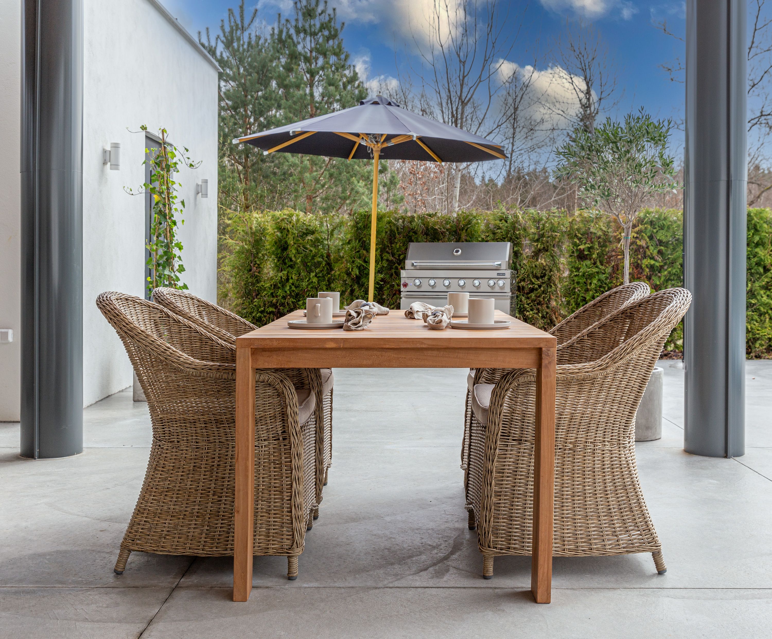 Oasis spisebord 160x90cm med Eadson karmstole
